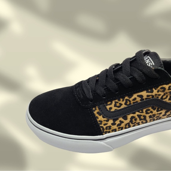 Vans Cheetah Print Ward Platform Sneaker - Picture 3 of 9